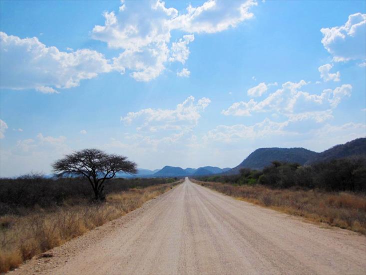 Namibia - roadgroot.jpg