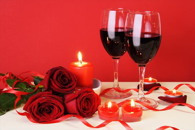 Tapety róże i muzyka - happy-valentine-s-day-desktop-background-513036.jpg
