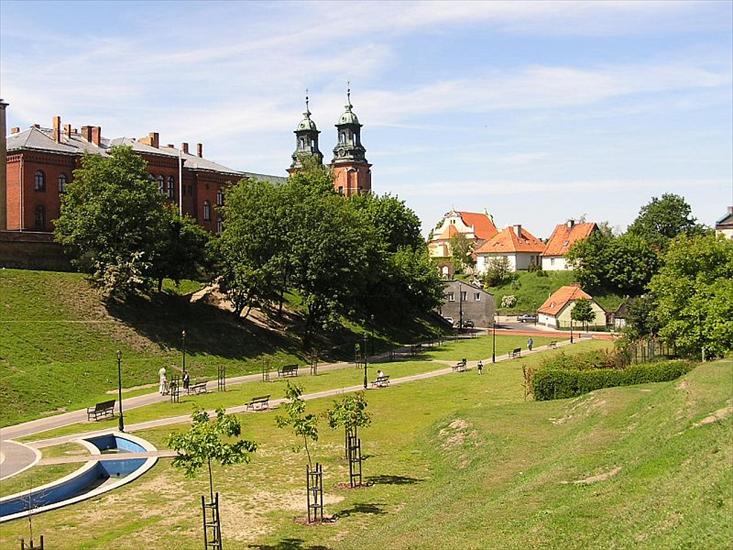 Gniezno - Sanktuarium św. Wojciecha - 101.jpg