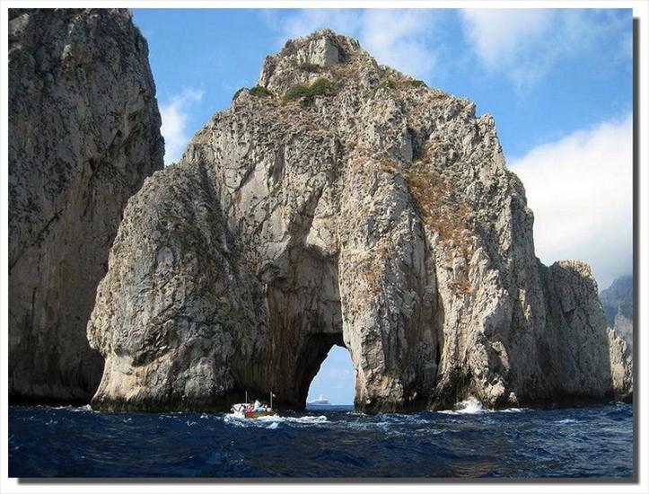 1 - capri_faraglioni1-te.jpg