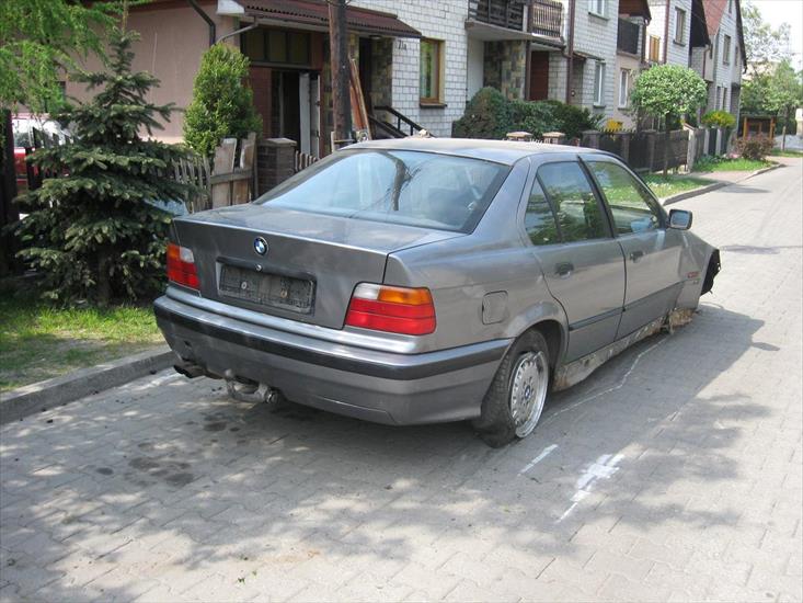 BMW rozbitka - 049.JPG