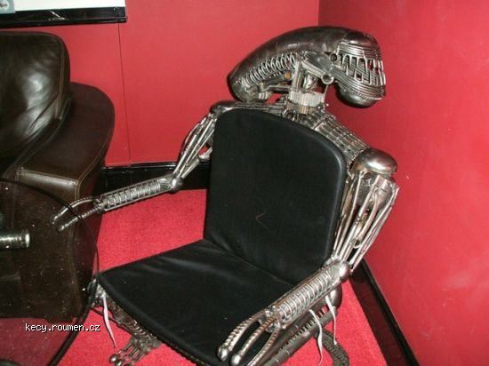 śmieszne - Alien_chair.jpg