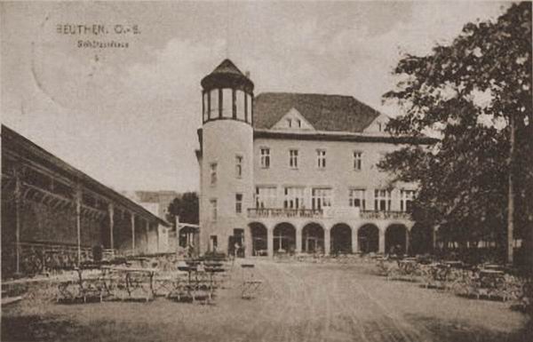 Rozbark - Breitestrae-Schtzenhaus_1925.jpg