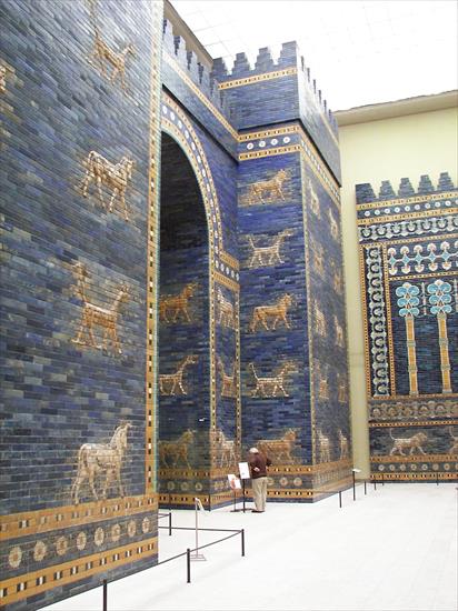 babilonia - Pergamonmuseum_Ishtartor_08.jpg