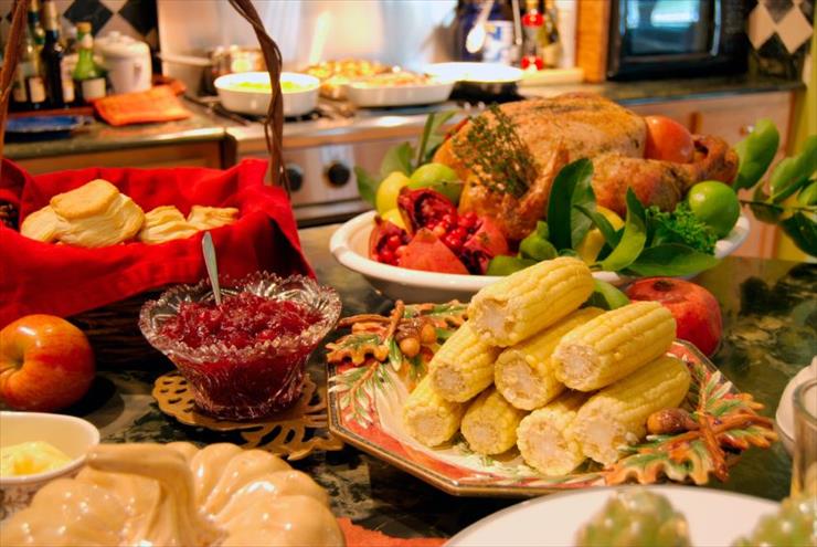 Dzień Dziękczynienia - Thanksgiving Day - Thanksgiving-Dinner.jpg