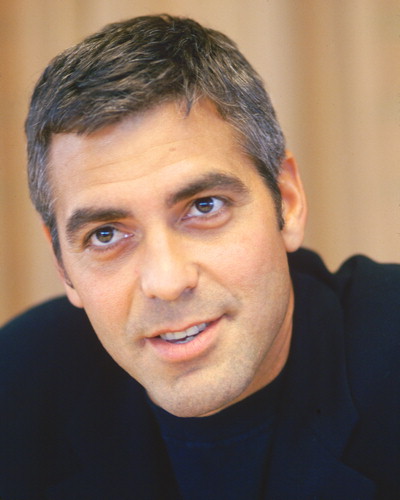 GEORGE CLOONEY - george-clooney-serious-and-sexy.jpg