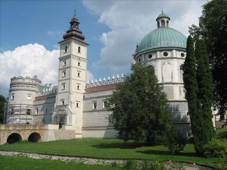 Pałace na ziemi polskiej - Krasiczyn_castle_3.jpg